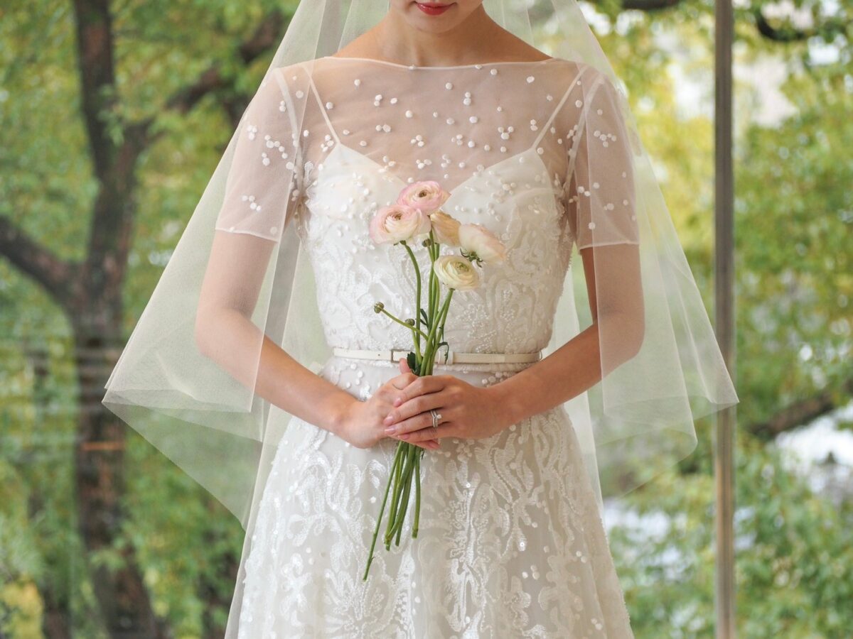 THE TREAT DRESSING(ザ・トリート・ドレッシング) よりELIE SAAB BRIDE(エリー・サーブ　ブライド）のドレスのご紹介