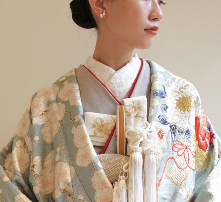 プレ花嫁におすすめの和装小物の半衿や重衿や筥迫・懐剣・扇子の色合わせのご紹介