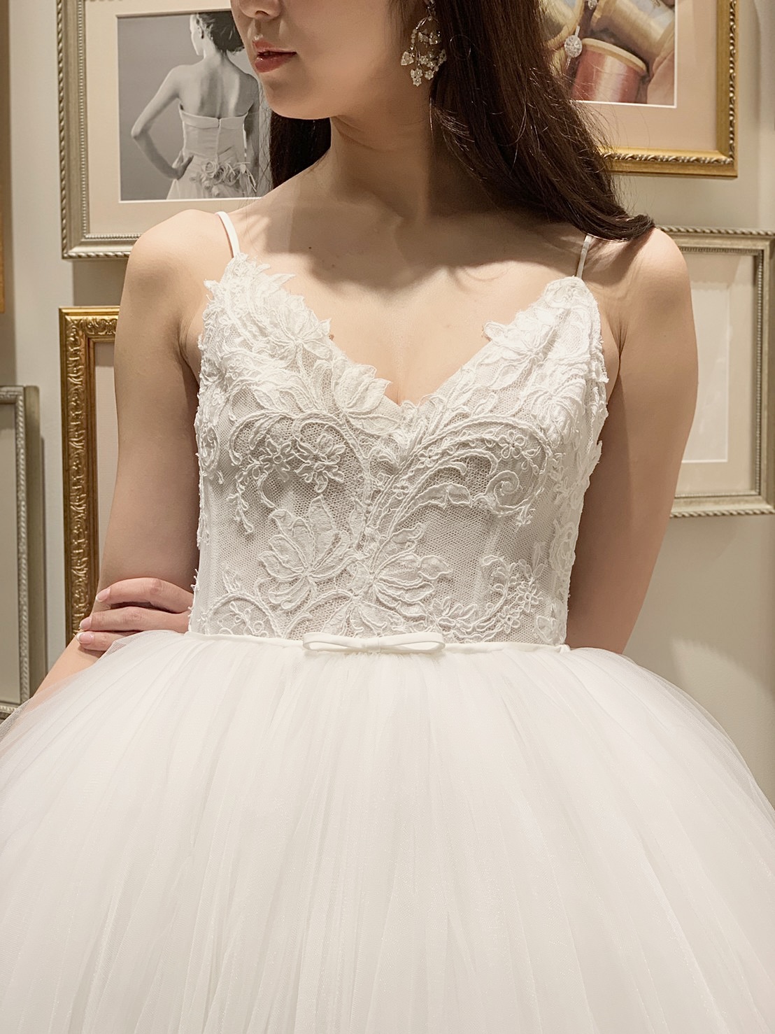 THETREATDRESSING旧居留地店からMonique Lhuillierのご紹介