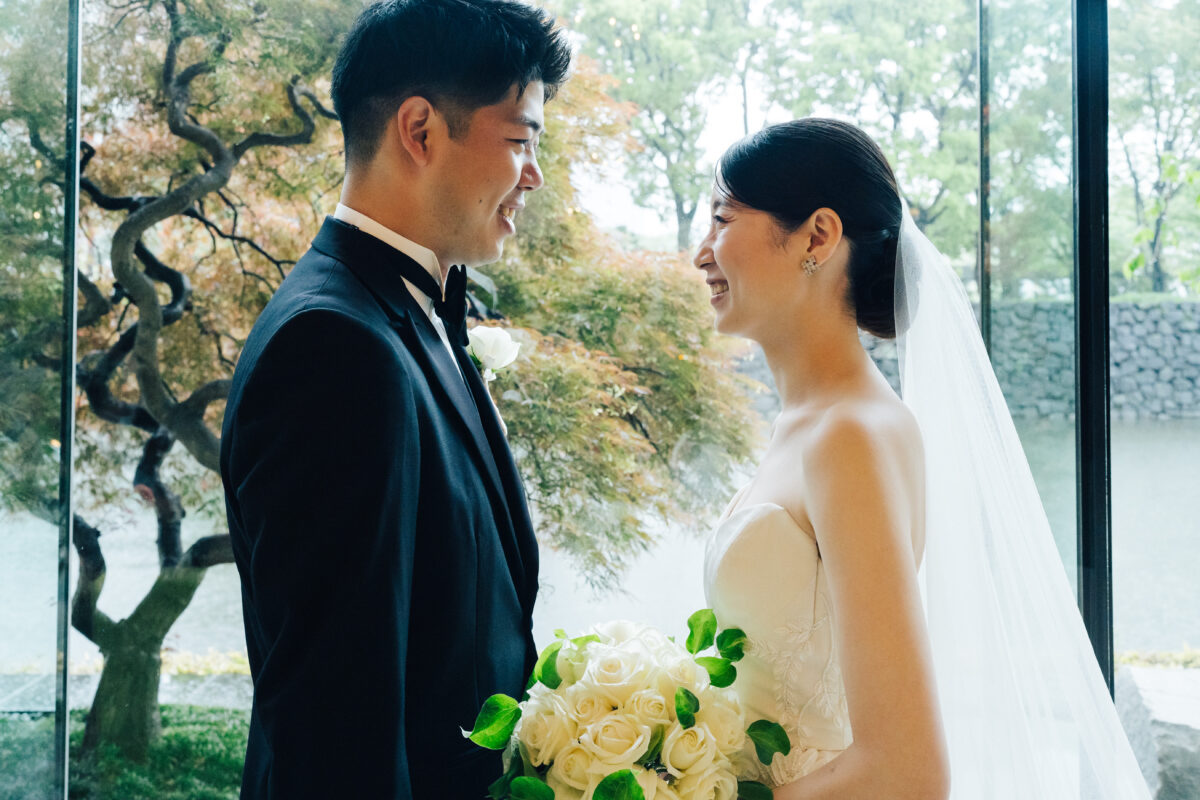パレスホテル東京のエレガントで洗練された春の結婚式