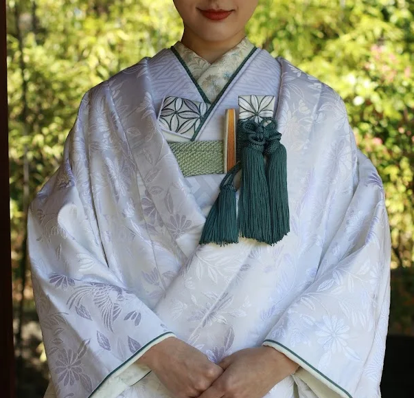 ザ ガーデン オリエンタル大阪の花嫁限定の緑グレーや寒色の白無垢と和装小物のご紹介
