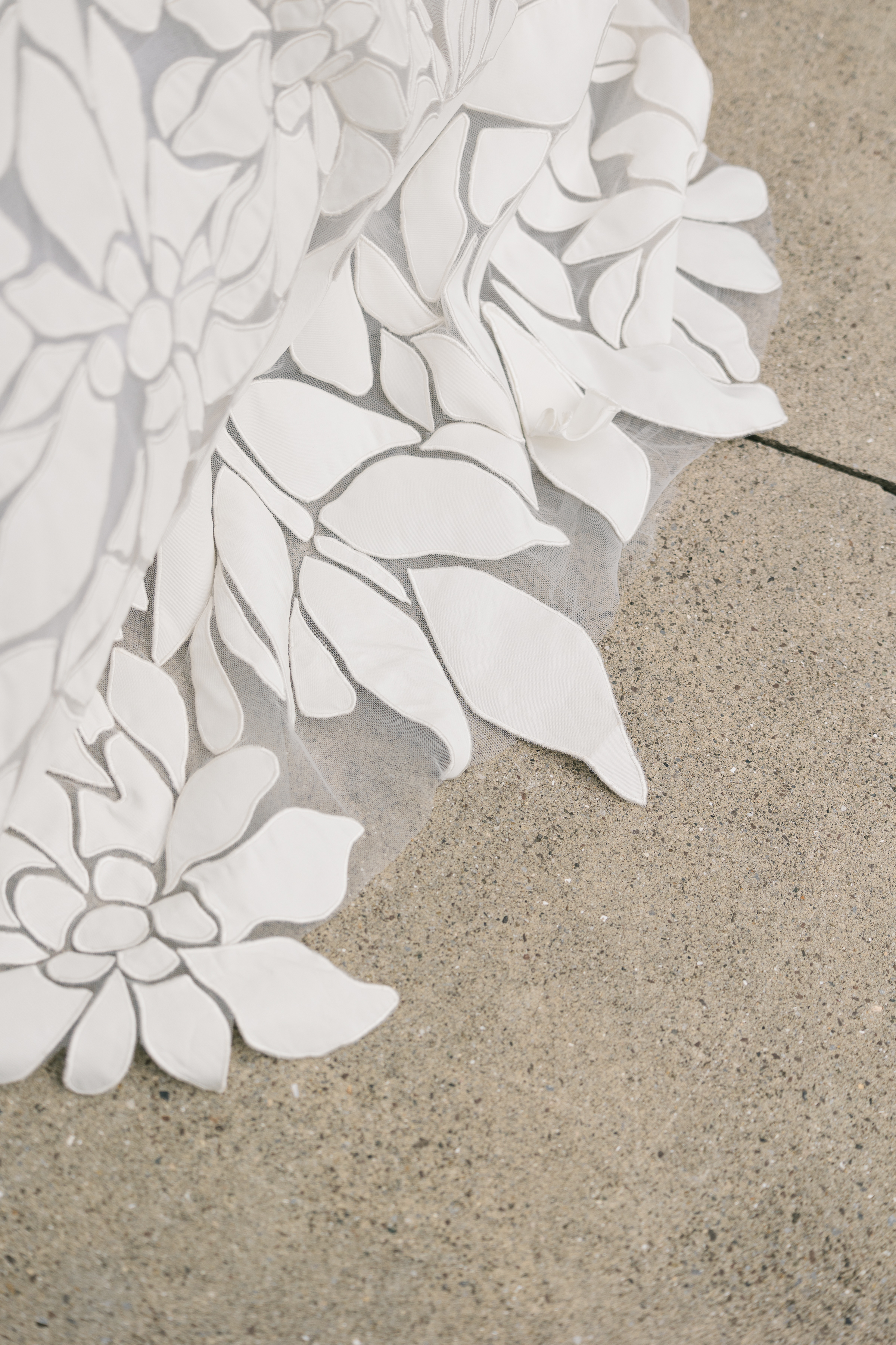 ザコンダーハウスの花嫁におすすめしたいAラインのウェディングドレス